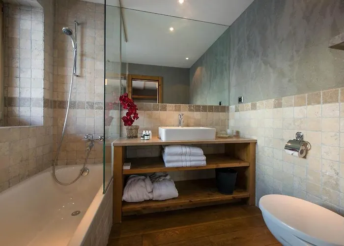 Refined With Scenic Views Villa *