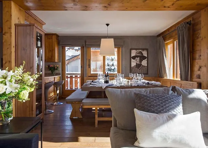 Villa Refined With Scenic Views *