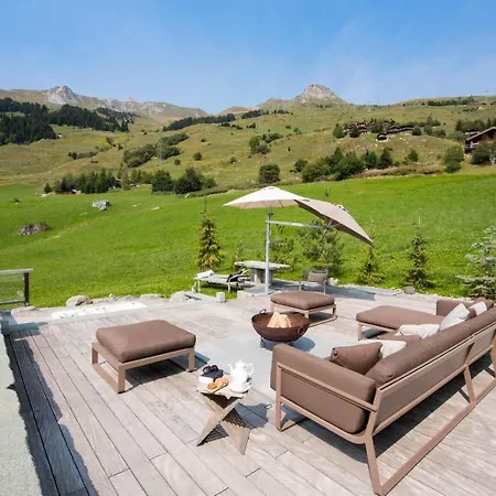 Refined With Scenic Views וורבייה