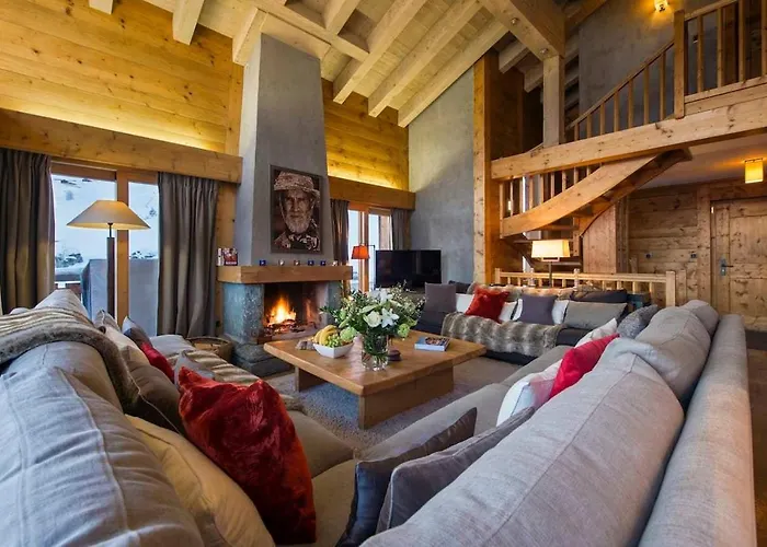 Refined With Scenic Views 别墅